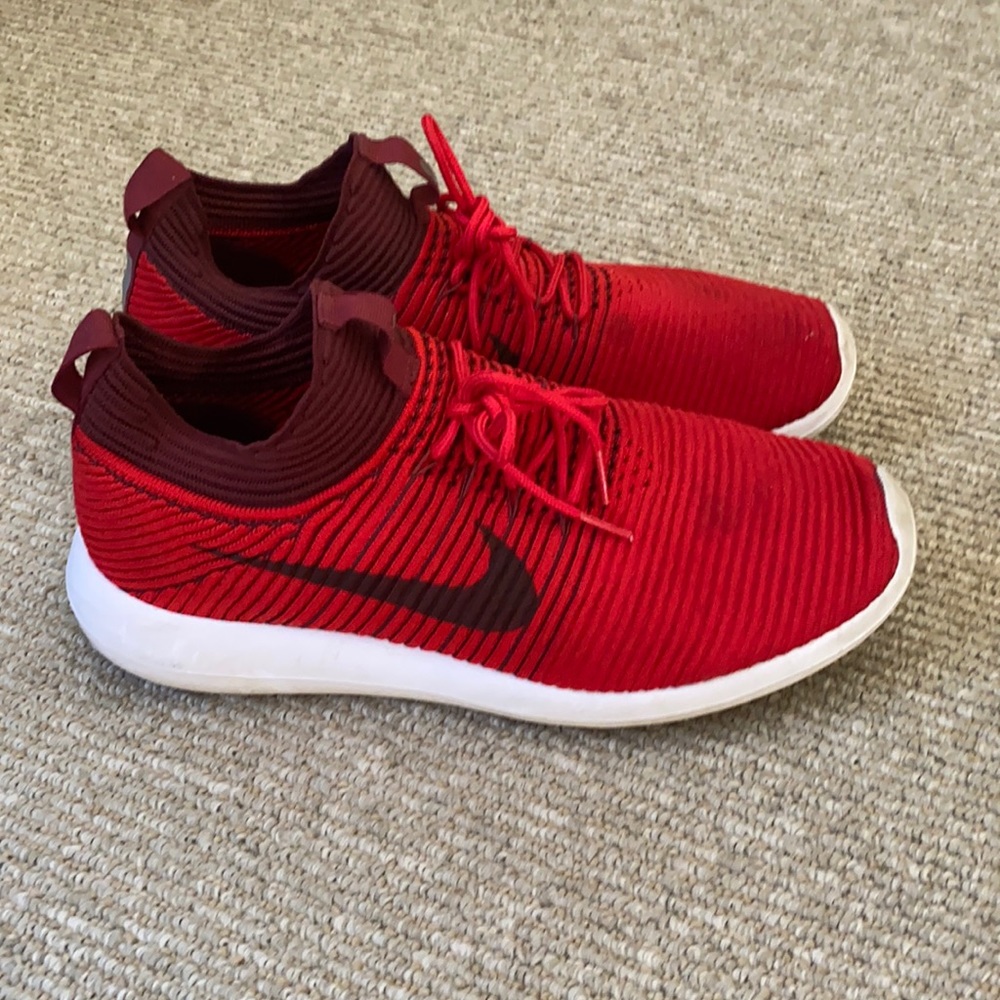 Nike Roche Size 9.5
